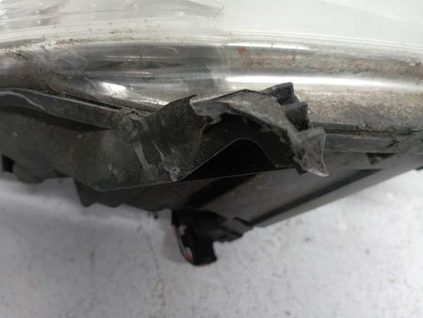 PHARE DROIT CITROEN - Vue 3